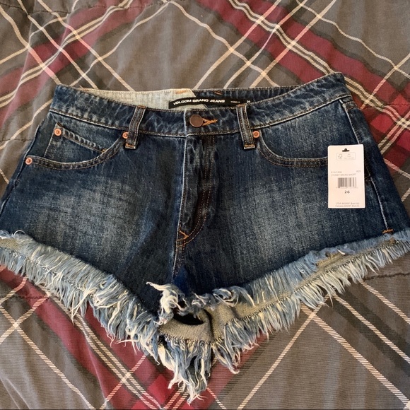 Volcom Pants - BNwT Volcom Stoney micro shorts